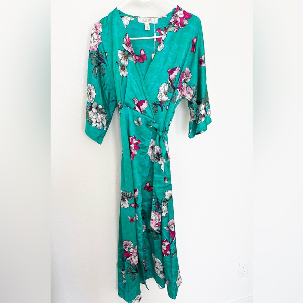 Elegant Floral Wrap Midi Dress